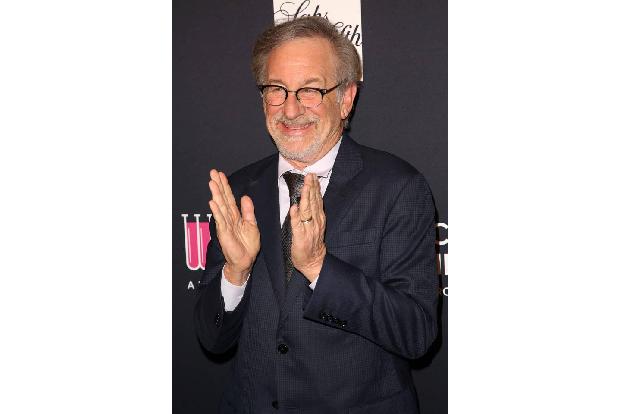 ...kämpft derzeit Steven Spielberg. Der Regisseur unterstützt nicht nur die Krebsforschung, sondern auch einen Fonds, der Sc...