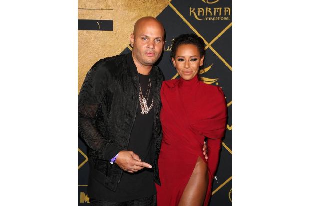 ..die Scheidung bei Stephen Belafonte und Mel B durch ist, muss sie monatlich umgerechnet rund 12.500 Euro blechen und seine...