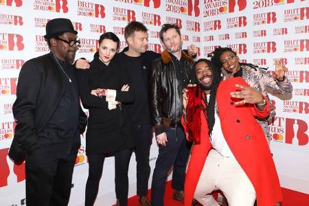 ...britische Gruppe sind die Gorillaz. Mastermind Damon Albarn und seine Crew freuten sich sichtlich über den Award für ihr ...
