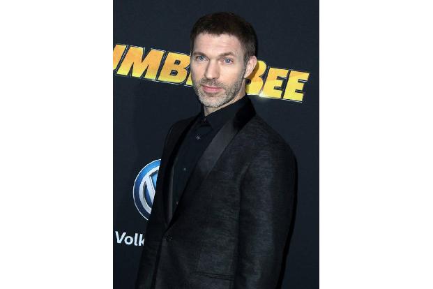 ...Travis Knight, der den Film inszenierte und dem Zuschauer nicht alle fünf Sekunden etwas um die Ohren fliegen lässt. Das ...