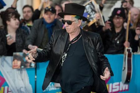 Aus Richards wird Richard: Zu der Zeit, als die Rolling Stones ihren ersten Plattenvertrag unterzeichneten, lies Keith vorüb...