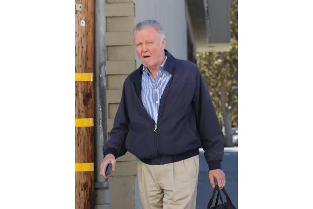 Große Rollen, die Jon Voight BEINAHE gespielt hätte, sind zum Beispiel die des unangepassten Psychiatrie-Insassen McMurphy i...