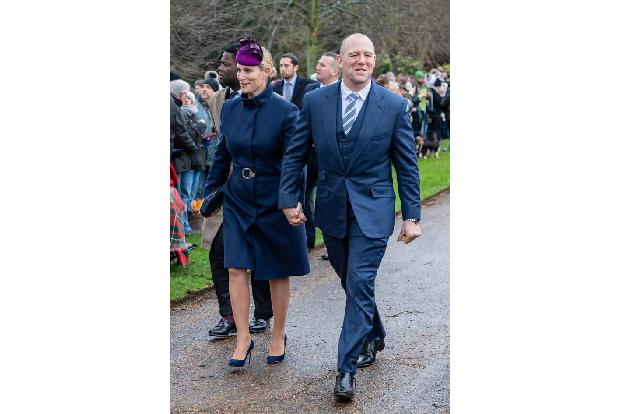 ...wie Zara, Tochter von Prinzessin Anne, und ihr Mann, der Rugbyspieler Mike Tindall, während Prinz...
