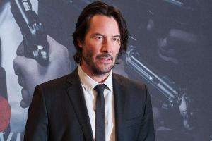 Hand- und Fußabdrücke am TCL: Keanu Reeves verewigt sich in Hollywood