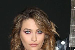 Paris Jackson verteidigt ihren Cannabis-Konsum