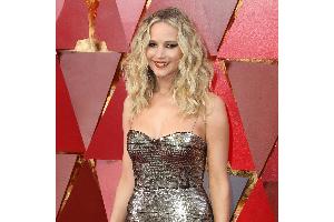 Funkelnde Dior-Show: Jennifer Lawrence zeigt ihren Verlobungsring