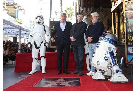 Er schuf quasi im Alleingang das 'Star Wars'-Universum, dessen Erfolg zunächst sogar seinen Schöpfer überraschte. Doch wenig...