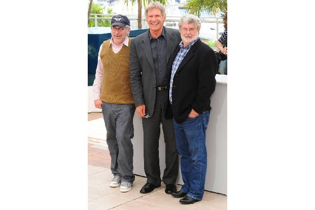 ...,mit dem George Lucas bereits bei 'American Graffiti' und 'Star Wars' zusammengearbeitet hatte, endgültig zum Superstar. ...