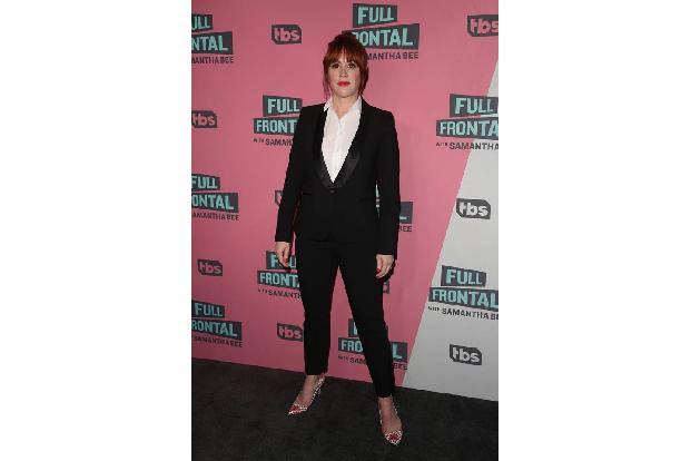 Molly Ringwald postete als Reaktion ein GIF ihrer Figur Claire Standish aus 'Breakfast Club': Die zeigt nur einen trotzigen ...
