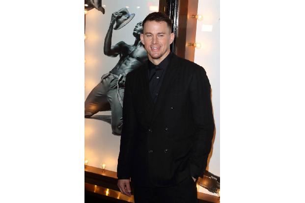 … Kollege Channing Tatum. Ihn bringen Porzellanpuppen schier um den Verstand. Was da wohl in seiner Kindheit vorgefallen ist?