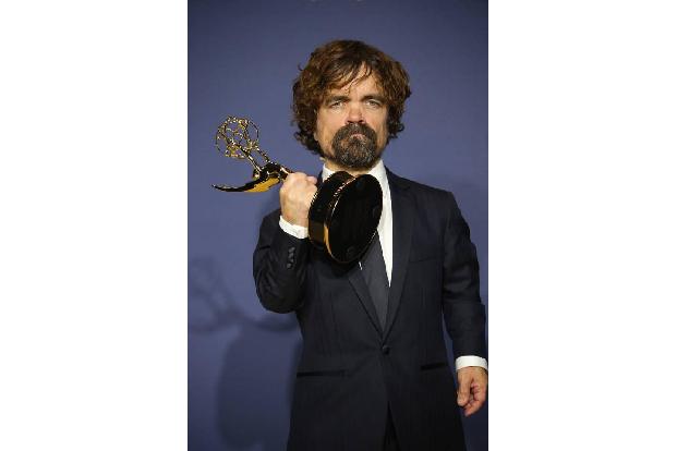 'Game of Thrones' machte aus dem 1,35 Meter großen Schauspieler einen Superstar. Dabei ist Peter Dinklage schon seit einer g... 'Game of Thrones' machte aus dem 1,35 Meter großen Schauspieler einen Superstar. Dabei ist Peter Dinklage schon seit einer g...
