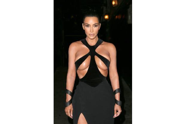 Wo es etwas zu vermarkten gibt, ist Kim Kardashian natürlich nicht weit. Namen wie 'Glam' und 'Gold' scheinen den Geist der ...