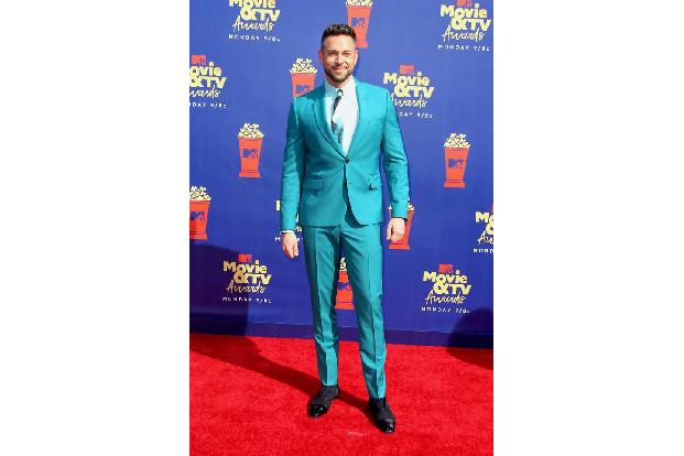 Schauspieler Zachary Levi führte durch das Programm. Ob sich der 'Shazam!'-Star wohl mit... Schauspieler Zachary Levi führte durch das Programm. Ob sich der 'Shazam!'-Star wohl mit...