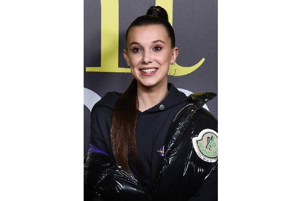 Millie Bobby Brown hat gut lachen! Sie steht mit ihren 15 Jahren nicht nur an der Spitze der jungen Wilden in Hollywood, son...