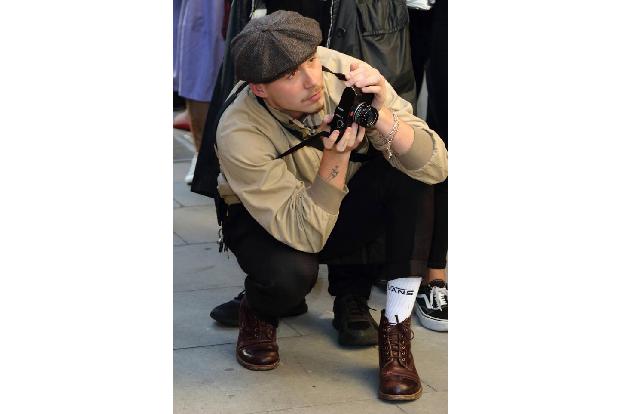 Brooklyns größte Leidenschaft ist jedoch die Fotografie. Der Influencer brachte bereits seinen ersten Fotoband 'What I See' ...