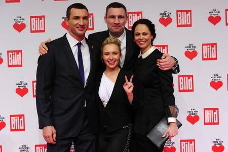 …der 1,98 Meter große Hüne aber auch lieber seinen sportlichen Ruhestand und konzentriert sich ganz auf die Familie? Neben B...