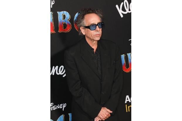 Tim Burton ist einer der beliebtesten Regisseure der Gegenwart, doch in den vergangenen Jahren waren seine Filme nur mäßig e... Tim Burton ist einer der beliebtesten Regisseure der Gegenwart, doch in den vergangenen Jahren waren seine Filme nur mäßig e...