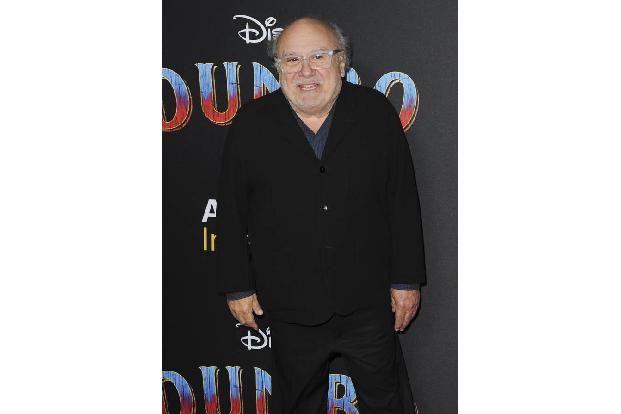 ...Danny DeVito. Max ist ein typischer Showman, der auch vor Gewalt gegenüber den Tieren nicht zurückschreckt. Er ist es auc...
