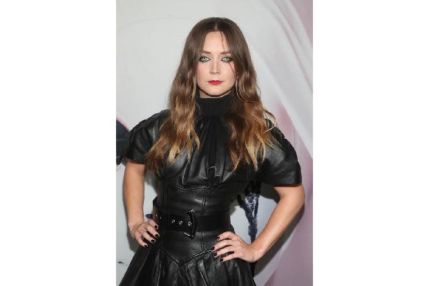 ...Billie Lourd hatte sich für Schwarz entschieden. Die Tochter von Carrie Fisher ist ebenfalls häufig in 'AHS' zu bestaunen...