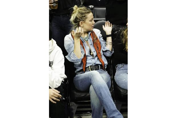 Kate Hudson musste wie viele andere am Montag ihr Haus verlassen und postete auf Instagram Worte des Dankes: