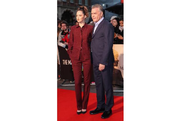 ...Ray Liotta, um den es in den vergangenen Jahren eher still geworden war. Er hatte seine Tochter Karsen mit zur Premiere g...