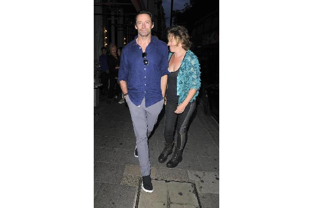 Seit 23 Jahren ist der Australier mit Deborra-Lee Furness verheiratet. Sie ist 13 Jahre älter als er.