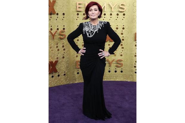 Sharon Osbourne steht zu ihren kosmetischen Eingriffen und erklärte jüngst in der 'Kelly Clarkson Show': Sharon Osbourne steht zu ihren kosmetischen Eingriffen und erklärte jüngst in der 'Kelly Clarkson Show':