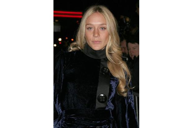 Chloë Sevigny wuchs in Connecticut auf, in ärmlichen Verhältnissen. Als Kind war sie oft einsam und depressiv, wie sie späte... Chloë Sevigny wuchs in Connecticut auf, in ärmlichen Verhältnissen. Als Kind war sie oft einsam und depressiv, wie sie späte...