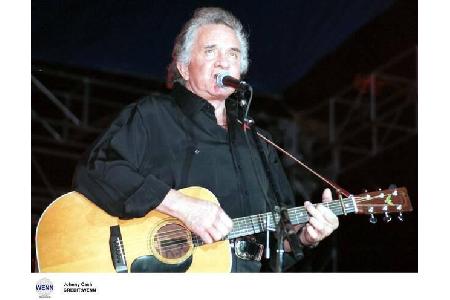 Johnny Cash spielte schon in den Fünfzigern vor Knastbrüdern. Einige der Gigs des Country-Stars wurden mitgeschnitten und si...