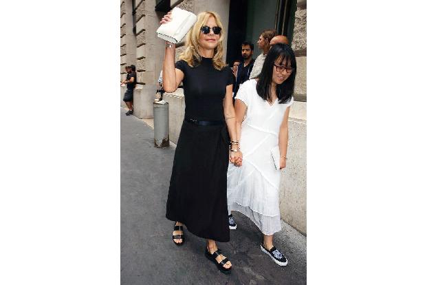 Ein Foto mit Seltenheitswert: Meg Ryan schirmt ihre Tochter Daisy True in der Regel von der Öffentlichkeit ab. Die Fashion W...