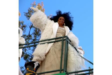 ...Diana Ross gleich zwei Tage zur Auswahl haben: den 12. Juni in Honolulu und den 26. März in Las Vegas. Doppelt hält eben ...