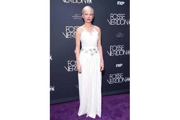 Golden-Globe-Gewinnerin Michelle Williams könnte jenen Damen als Inspiration gelten, die ein schlichtes und doch atemberaube...