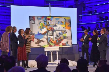 ...konnte sich von zahlreichen Präsentationen unterhalten lassen. Google stellte ein für die neuen vier Wände in Auftrag geg...