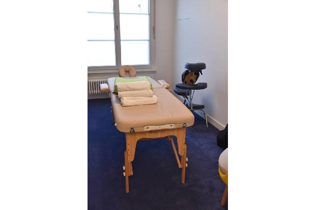 ...Mitarbeiter, die unter anderem einen Massageraum nutzen können, wenn der Nacken spannt. Auch für Nervennahrung ist gesorg...