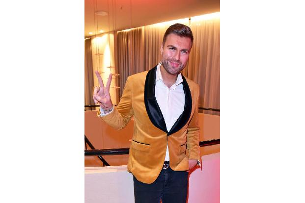 …tat sich übrigens Fashionstar André Borchers, bekanntermaßen der beste Freund von TV-Liebling Sylvie Meis, hervor. Wir lieb...