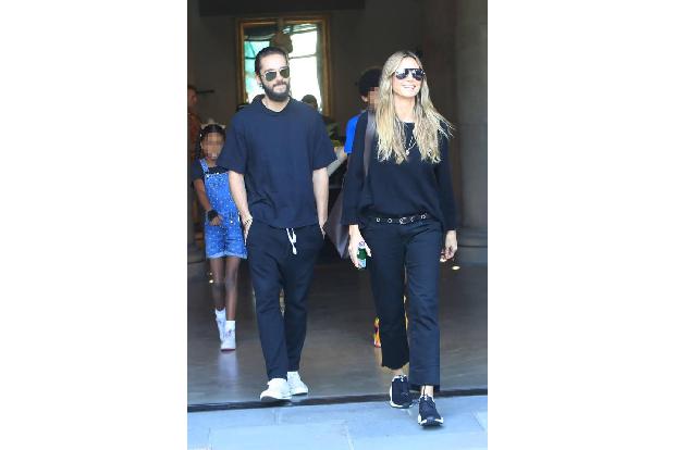 Heidi Klum verbrachte Silvester - wie sollte es auch anders sein - mit ihrem Verlobten Tom Kaulitz. Auf Instagram wünschte d...