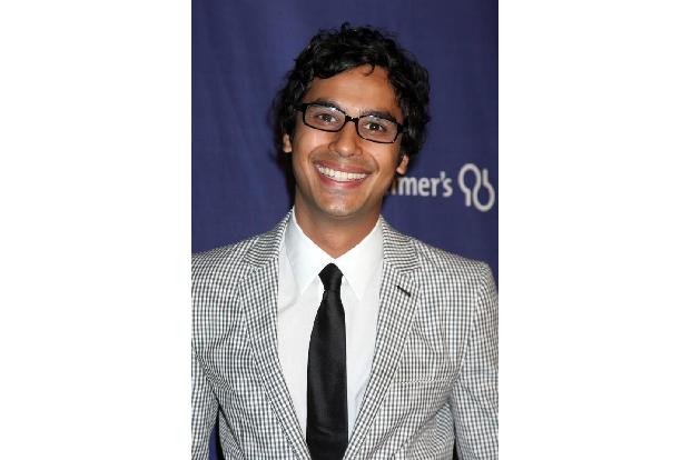 ...Schauspielkollege Kunal Nayyar nicht fehlen, der schließlich am selben Tag seinen Geburtstag feiert und heute 38 Jahre al...
