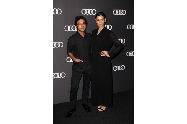 ...hat Kunal mit dem Model Neha Kapur gefunden. 2011 heirateten der Schauspieler und die ehemalige Miss India. Zurzeit läuft...