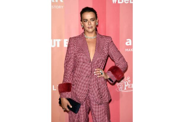 …Pauline Ducruet unterhält immerhin noch 53.000 Abonnenten mit ihren coolen Pics. Die Tochter von Prinzessin Stéphanie von M...