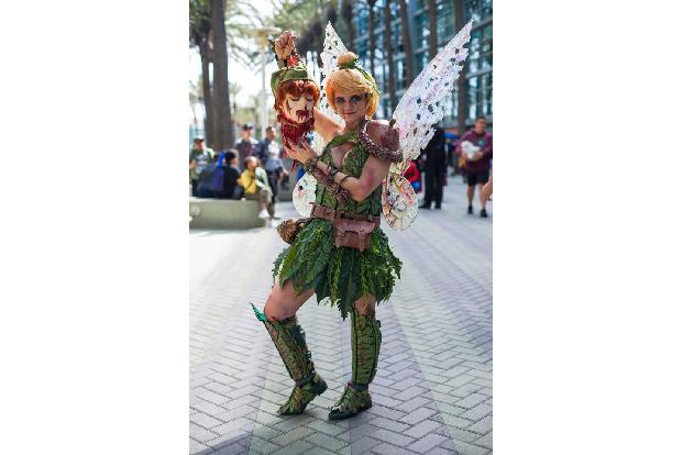 Peter Pan für Horror-Freunde? Diese Cosplayerin ist als Tinker Bell gekommen, doch die liebe Fee aus dem Kinderfilm ähnelt b...
