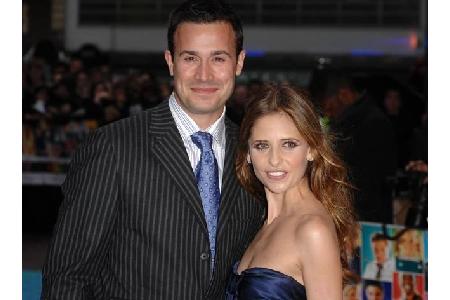 Stattdessen hat sich der einstige 'Buffy'-Star als Unternehmerin selbstständig gemacht. Ihre Firma Foodstirs vertreibt Back-...