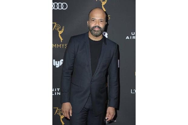 ...Jeffrey Wright, den aufmerksame Zuschauer noch als Felix Leiter aus 'Ein Quantum Trost' von 2008 kennen. Felix ist es auc...