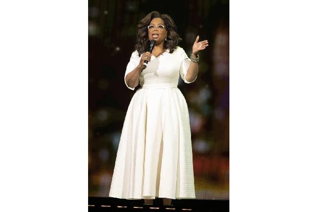 ...Oprah Winfrey, die anmerkte, jedes Lebensjahr bringe einen näher zu sich selbst. Das sei etwas, das man feiern müsse. Gru...
