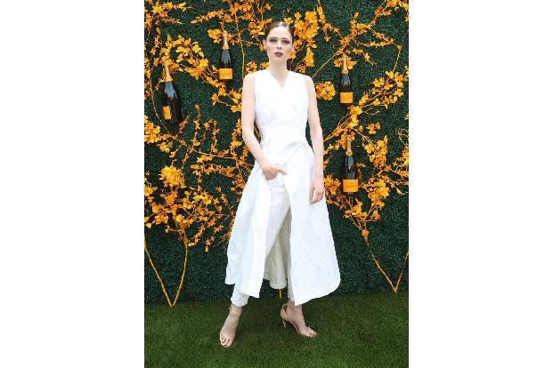 Model Coco Rocha lässt sich vertraglich zusichern, dass sie nicht zu viel Haut zeigen muss. Bei dem Photoshooting für 'Elle ...