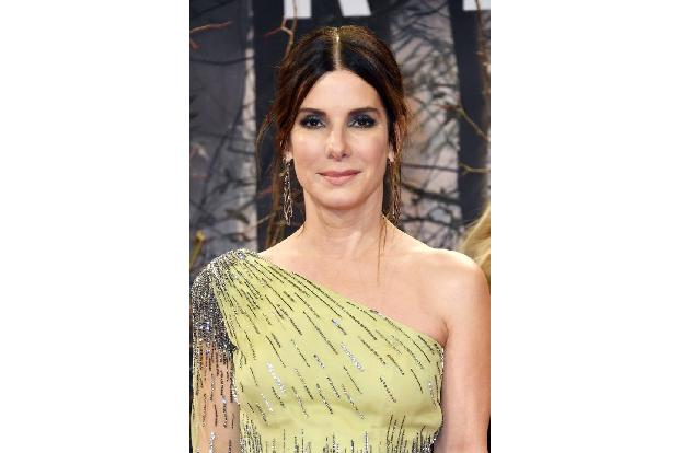 Auch Sandra Bullock hat schon so oft bei der Altersangabe geflunkert, dass sie manchmal selbst den Überblick verliert: 
