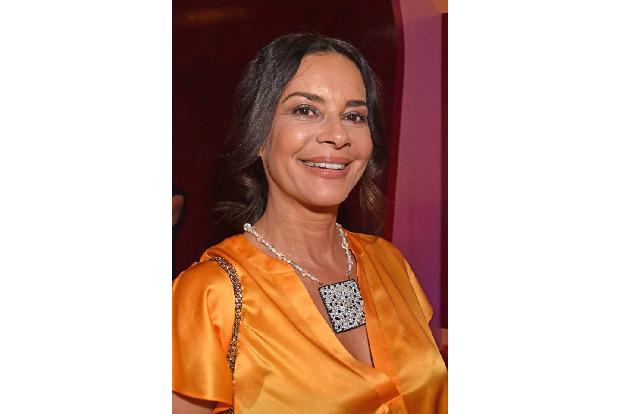 Auch Model Gitta Saxx zog es zur 'Club der jungen Wilden'-Party in die Hauptstadt. Für die Fotografen strahlte sie bis über ...