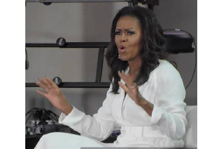 Größter Star des Abends war zweifellos eine Nicht-Musikerin! Die ehemalige First Lady Michelle Obama hielt die Auftaktrede u...