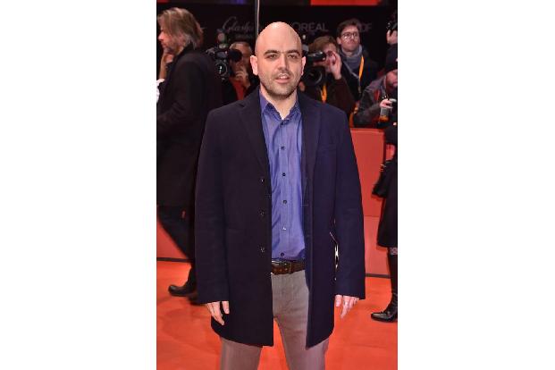 ...Roberto Saviano für das beste Drehbuch. Er hatte mit seinen Kollegen Maurizio Braucci und Claudio Giovannesi das Skript f...