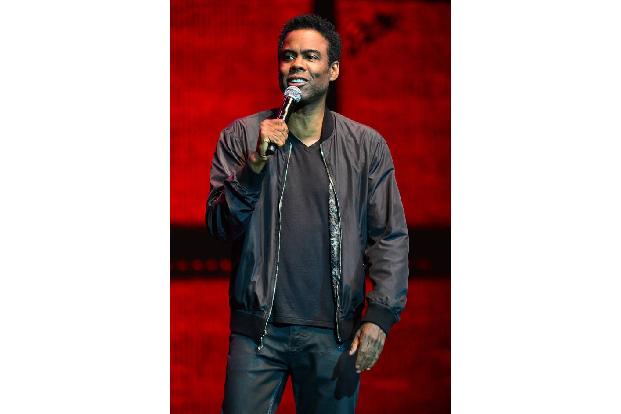 2016 wurde dem US-Schauspieler Chris Rock die Ehre zuteil, die 88. Oscar-Verleihung zu moderieren. Damals eröffnete er die V...