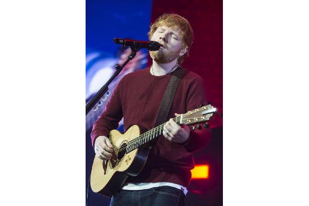 Keine Liste von Rekorden ist komplett ohne Ed Sheeran. Über vier Milliarden Menschen haben sich bislang das Video von 'Shape...
